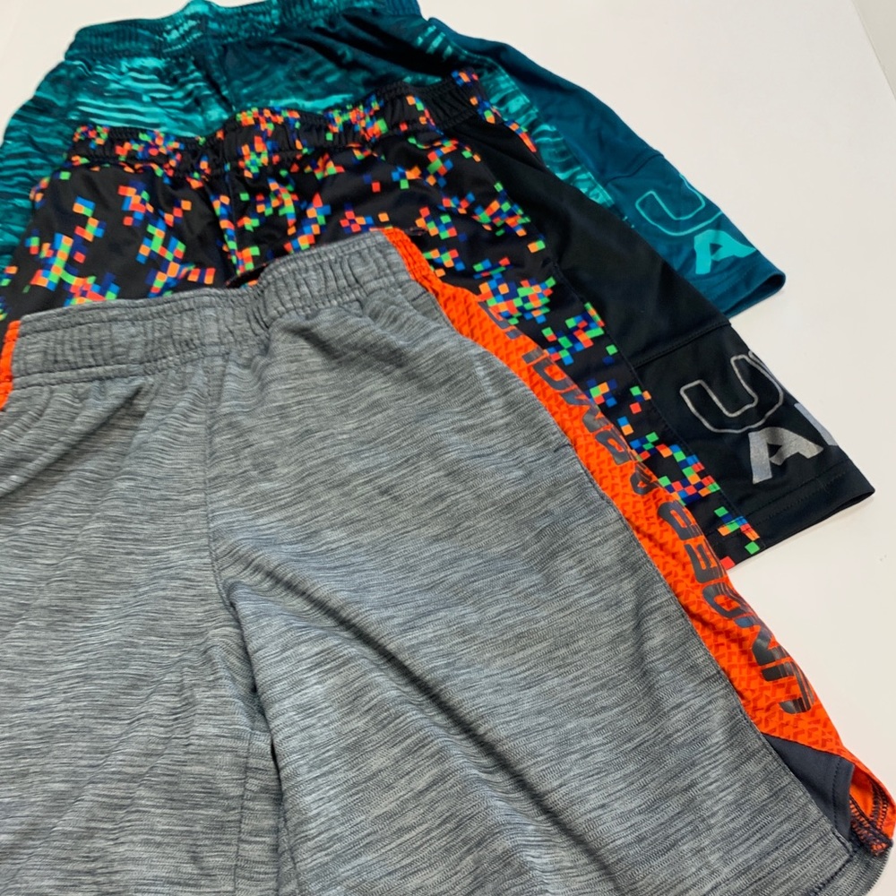 Boys Small Under Armour Shorts